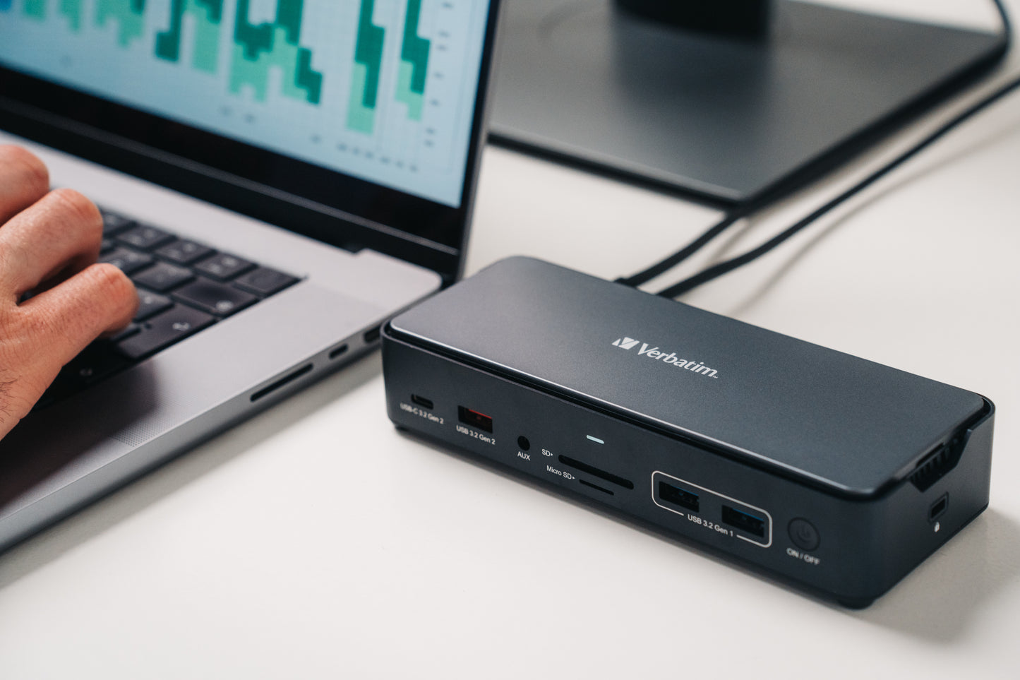 Docking VERBATIM (Carcasa SSD) USB-C Pro 15 en 1