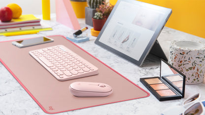 Desk Pad Logitech Studio Series Base Antideslizante Color Rosa