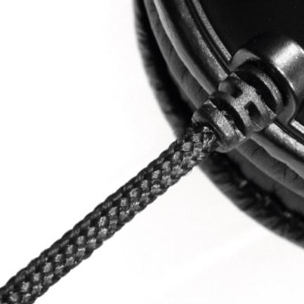 Audífonos Klip Xtreme KSH-320 Diadema con Conectores de 3.5mm Cable de Nylon Control de Volumen y Micrófono Negro